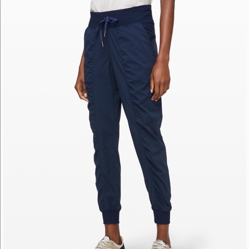 Lululemon Dance Studio Jogger in Navy